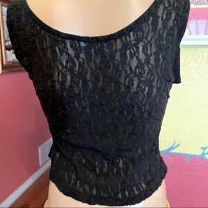 Sheer lace cropped cami sz S/M